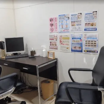 品川美容外科 福岡2院のイオン導入を受ける前の診察室