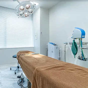 B-LINE CLINIC 池袋院のポテンツァを受ける施術室
