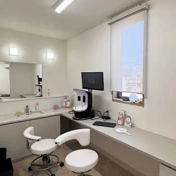 あきば皮膚科クリニックのフォトフェイシャルを受ける前の診察室