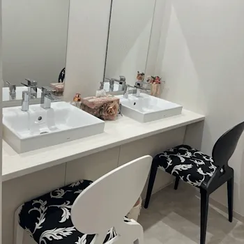 M'S CLINICのフォトフェイシャルを受けた後のパウダールーム