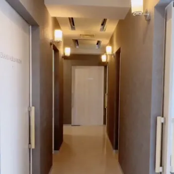 金沢ふたえのクリニックf-clinicの院内の様子