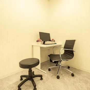 TCB 金沢院のイオン導入を受ける前の診察室