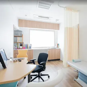 とりい皮膚科クリニックのイオン導入を受ける前の診察室