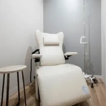 とりい皮膚科クリニックの医療ハイフを受ける施術室
