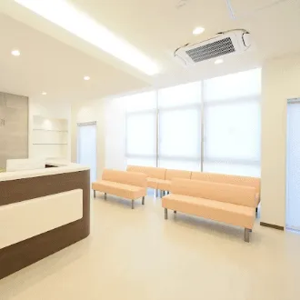 柏ファミリー皮膚科の医療脱毛を受ける前の待合室