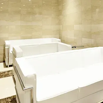 共立美容外科 神戸三宮院のイオン導入を受ける前の待合室