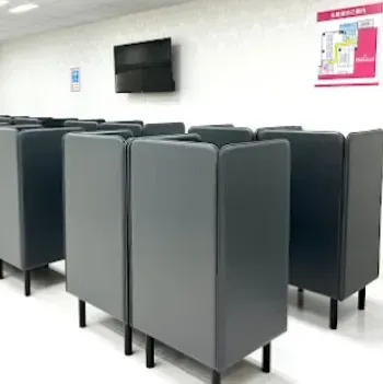 湘南美容クリニック 神戸三宮院のイオン導入を受ける前の待合室