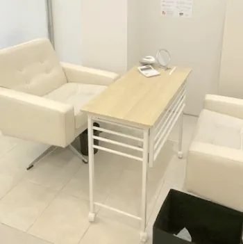 クリニーク京都烏丸のイオン導入を受ける前のカウンセリングルーム