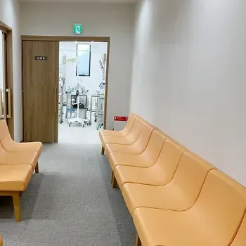 しむら皮膚科クリニックのエラボトックスを受ける前の待合室