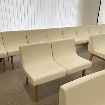 しむら皮膚科クリニックのフォトフェイシャルを受ける前の待合室