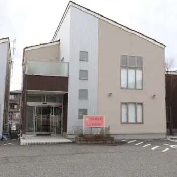 きど皮ふ科の外観