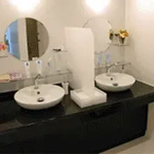 RIKA皮膚科形成外科クリニックのイオン導入を受けた後のパウダールーム