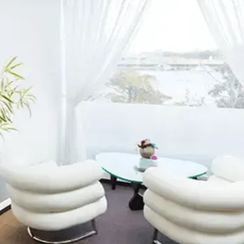 リゼクリニック 新潟院のイオン導入を受ける前の待合室