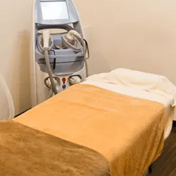 リゼクリニック 新潟院のイオン導入を受ける施術室