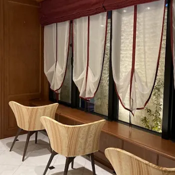 とくやま まぶた・スキン クリニックのジェントルマックスプロの施術を受ける前の待合室