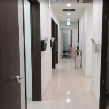 品川スキンクリニック 沖縄院のエラボトックスを受ける医院の院内の様子