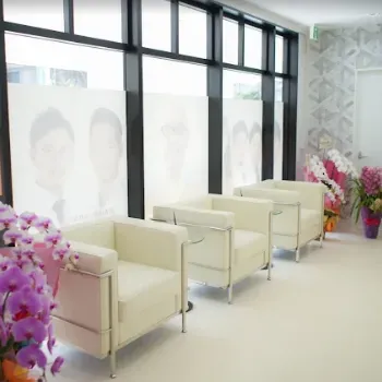 東京美容外科 沖縄院のエラボトックスを受ける前の待合室