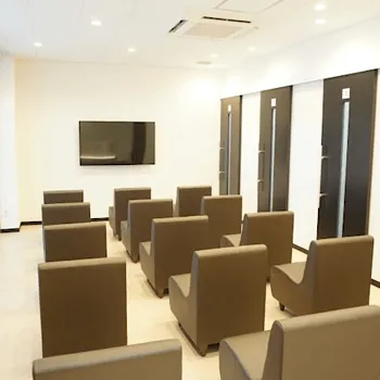 湘南美容クリニック 那覇院のフォトフェイシャルを受ける前の待合室