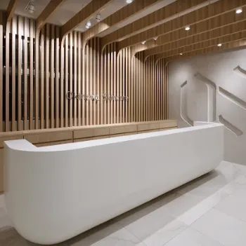 沖縄スキンケアクリニックの医療ハイフを受ける前の受付