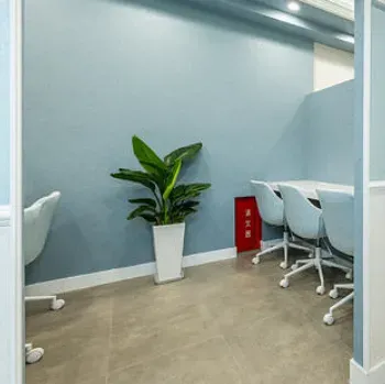 ルラ美容クリニック 沖縄院のイオン導入を受ける前の待合室