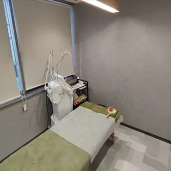 UBCLINIC 大宮院のポテンツァを受ける施術室