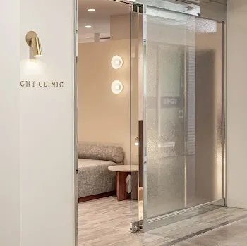 LIGHT CLINIC 大阪院の入り口