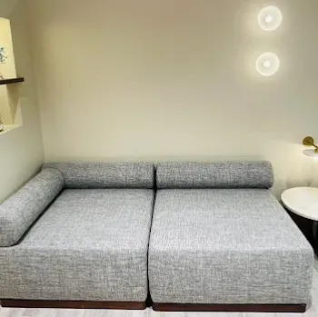 LIGHT CLINIC 大阪院のジェントルマックスプロによる施術を受ける前の待合室