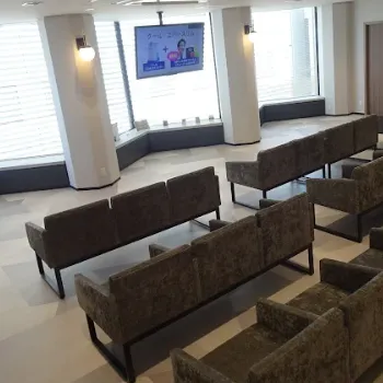 品川美容外科 大阪4院の医療ハイフを受ける前の待合室