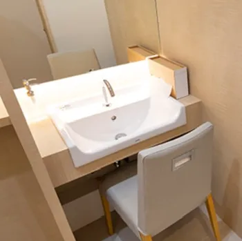 ロレシー美容クリニックの肩ボトックスを受けた後のパウダールーム