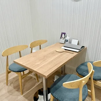 クララビューティクリニック 札幌院のフォトフェイシャルを受ける前のカウンセリングルーム