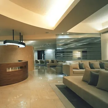 緑の森皮フ科クリニックのフォトフェイシャルを受ける前のエントランス