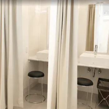 リゼクリニック 札幌院のイオン導入を受けた後のパウダールーム