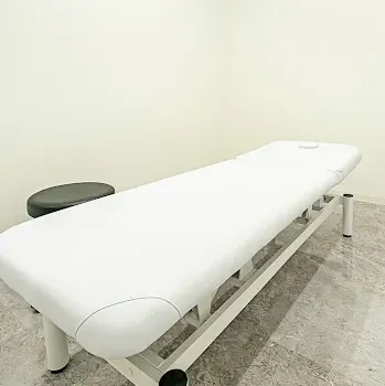 TCB 札幌2院のイオン導入を受ける施術室