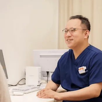 仙台駅ちゅら皮ふ科のフォトフェイシャルを担当する医師
