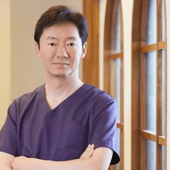 よだ形成外科クリニックのフォトフェイシャルを担当する医師