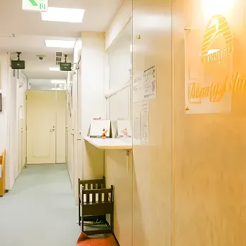 共立美容外科 仙台院の医療ハイフを受ける院内の様子