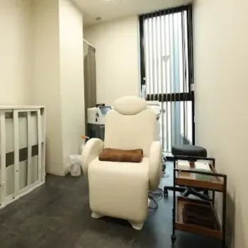 仙台TAクリニックの医療ハイフを受ける施術室