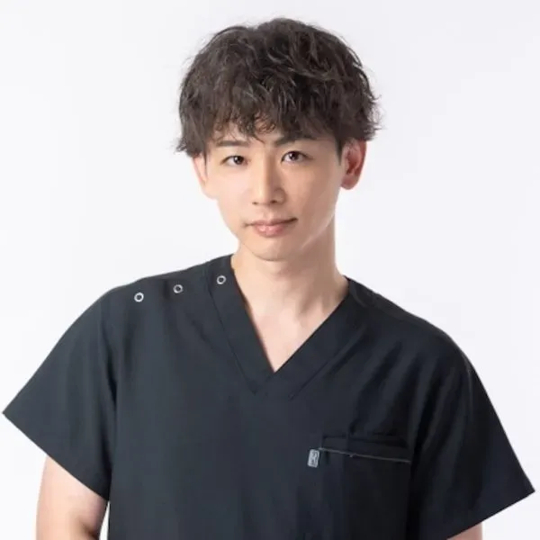 ベテラン美容外科医の藤川院長