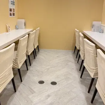 ルラ美容クリニック 静岡院のポテンツァを受ける前の待合室