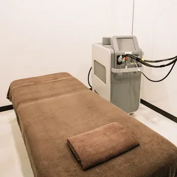 レジーナクリニック 東京7院のジェントルマックスプロによる施術を受ける施術室