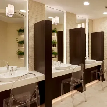 品川美容外科 東京15院の医療ハイフを受けた後の化粧室