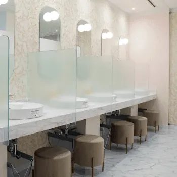 ルラ美容クリニック 東京7院のヒアルロン酸注射を受ける前の受付