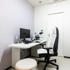 東中野皮フ科クリニックの肩ボトックスを受ける前の診察室