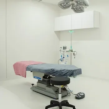 ルラ美容クリニック 東京7院の肩ボトックスを受ける施術室