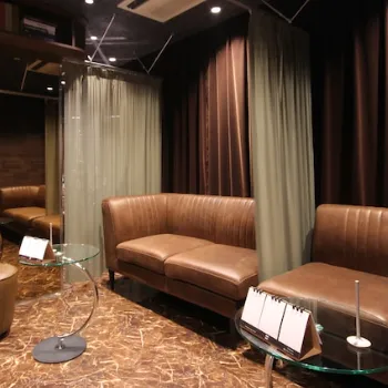 TAクリニック 東京2院の肩ボトックスを受ける前の待合室