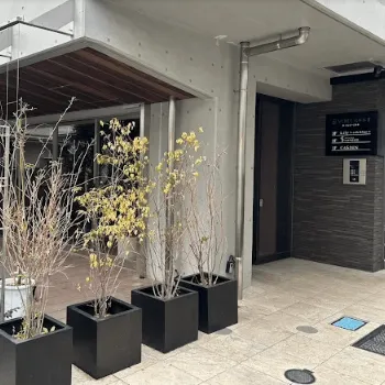 エバーグリーンメディカルクリニックの入り口