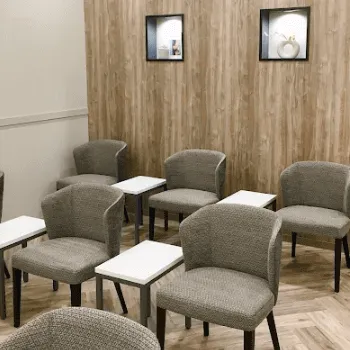 あおばクリニック 東京9院のフォトフェイシャルを受ける前の待合室