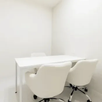 MYビューティクリニックのフォトフェイシャルを受ける前のカウンセリングルーム