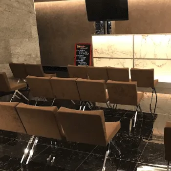 品川美容外科 東京13院のフォトフェイシャルを受ける前の待合室