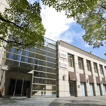 シロノクリニック 東京2院のフォトフェイシャルを受けるクリニックの外観